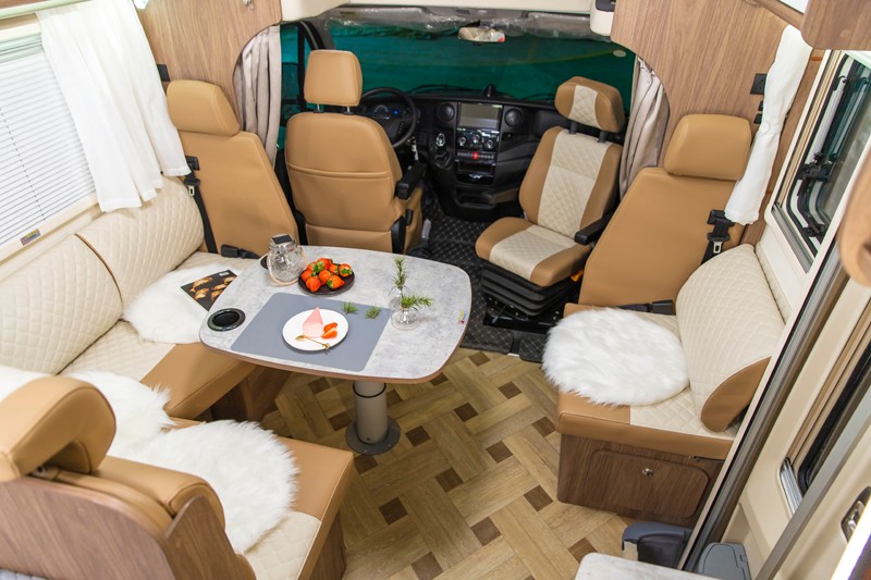 游名城,選房車,這里兩不誤 游名城,選房車,這里兩不誤